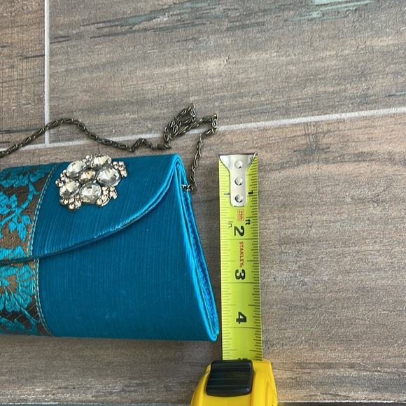 Beautiful clutch - Picture 10 of 10